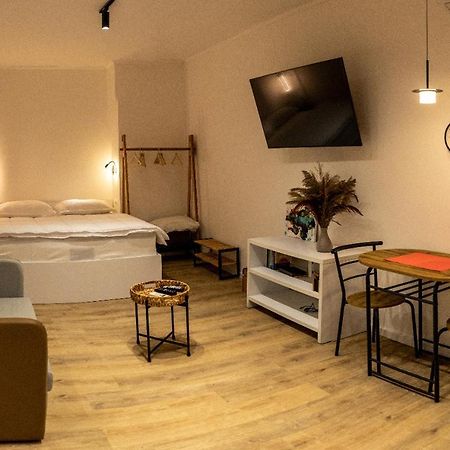 Blloku Studio Apartament Tirana Eksteriør billede